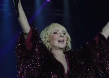 Fratru sa smrtnim grijehom smeta Lepa Brena i 100.000 fanova