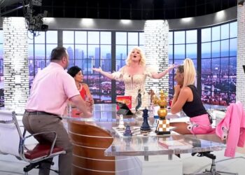 MILOŠ: PLEŠEŠ GOLA A PROMOVIRAŠ CRKVU/ VENDI MAJI: IMAŠ ŠIZOFRENE OČI