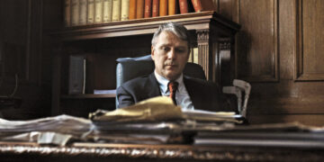 Mediji su suočili stvarna lica SABLJE, koje je redatelj sakrio.