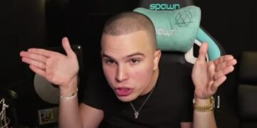 Voyage otvorio kanal live, dovodi Nuccia u goste i odgovara dirketno.