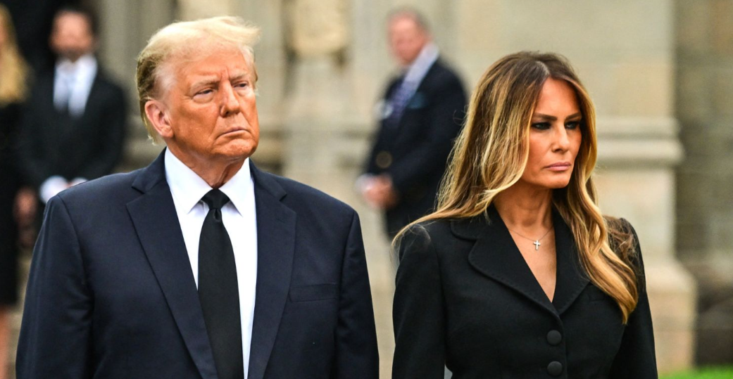 Fotografije gole Melanije Trump koje joj neistomišljenici zamjeraju: Predsjednik SAD-a ih ima uokvirene