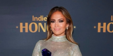 Jennifer Lopez zabrinuta za Bena Afflecka, stalno ga zove i želi mu biti podrška
