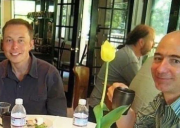 Kako su Elon Musk i Jeff Bezos izgledali 2004. godine: Mnogi misle da su se u međuvremenu “podmladili”
