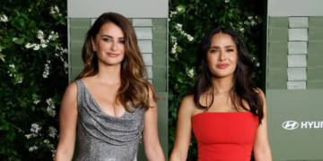 Salma Hayek podijelila fotografije s Penelope Cruz s početka karijera, evo koliko su se promijenile
