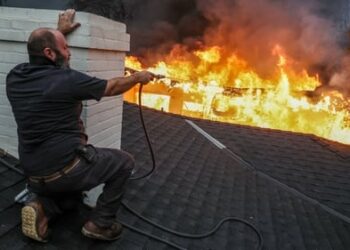 Kakav je osjećaj gledati kako vam kuća gori a nema spasa?