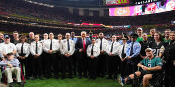 Donald Trump je prvi predsjednik koji je bio na Super Bowlu: Uživao s kćerkom i unukom