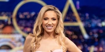 Rada Manojlović šokirala izjavom: Bivši dečko je uhodi i ostavlja joj skupocjene poklone ispred vrata