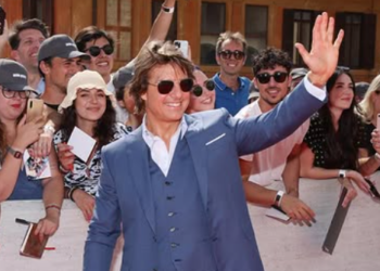 Tom Cruise proveo Valentinovo s 26 godina mlađom glumicom: “Uhvaćeni” ispred restorana u Londonu
