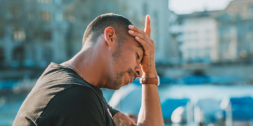 Znate li zašto nikada ne biste trebali letjeti avionom pod prehladom? Moguća su trajna oštećenja