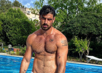 Michele Morrone u filmskom djelu o dinastiji Maserati: Zgodni Italijan glumi s Hopkinsom