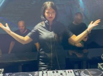 DJ TEODORA OPISUJE DJ PUT DO VRHA