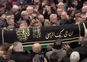 Halid ujedinio milijune duša, a Bešlagić očitao bukvicu “prijateljima”