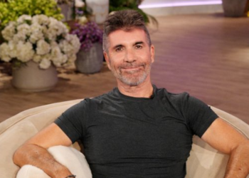 Simon Cowell se podvrgnuo kontroverznom tretmanu filtracije krvi: Tvrdi da izgleda “mlađe”