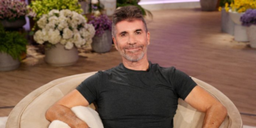 Simon Cowell se podvrgnuo kontroverznom tretmanu filtracije krvi: Tvrdi da izgleda “mlađe”