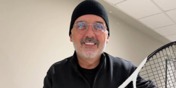 Tony Cetinski dobio od Novaka Đokovića reket s potpisom i posvetom: “Obećao i održao obećanje”