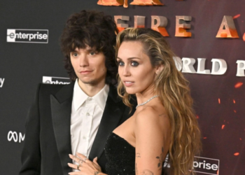Miley Cyrus potvrdila da se zaručila s muzičarem Maxxom Morandom, otkrila šta ju je zapanjilo