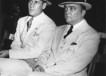 Šef FBI bio gay a progonio gay zajednicu Amerike