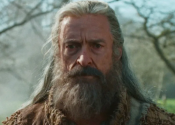 Biste li prepoznali slavnog glumca s dugom sijedom kosom i gustom bradom u traileru novog filma?