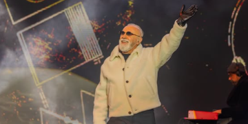 Spektakl pod zvijezdama: Dubrovnik uz Dinu Merlina impresivno dočekao Novu godinu