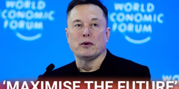 Elon Musk priklonio se javno tvorcima beskrajnog života