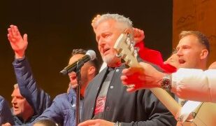 Thompson je pobjedio, publika nije došla zbog rukometaša