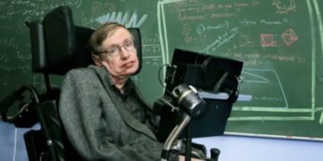 Stephen Hawking više puta je upozoravao na opasnost umjetne inteligencije