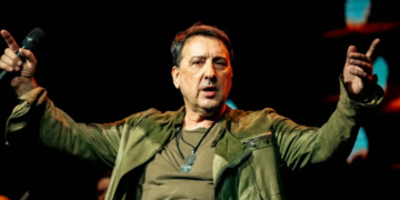 Hari Mata Hari priznao zašto je devedesetih napustio zemlju: “Tjerali su me da se nacionalno opredijelim!”