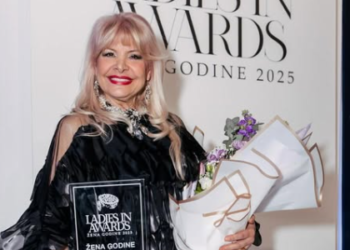 „Izlazi iz kuće samo kad ide kod sina u zatvor“ – susjed otkrio šokantnu istinu o životu Hanke Paldum