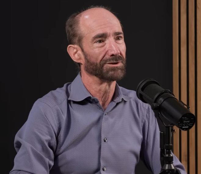 Dr. Michael Snyder: Zašto je važno ne jesti prije spavanja