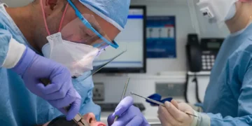 Šokantna teorija zavjere: Iranci praćeni kroz zubne plombe?