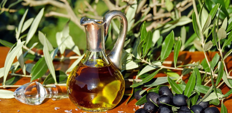 Jedna do dvije žlice dnevno: Kako maslinovo ulje štiti srce i krvne sudove