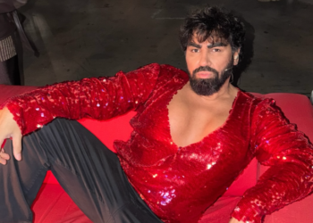 Azis pokazao novo poprsje od 600 kubika: “132 cm obim prsa!”