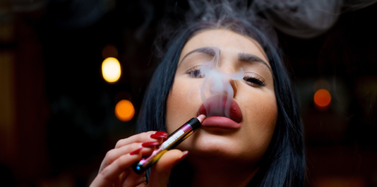 E-cigarete bolje od flastera za prestanak pušenja: Nova studija iz Oxforda, ali su idalje štetne