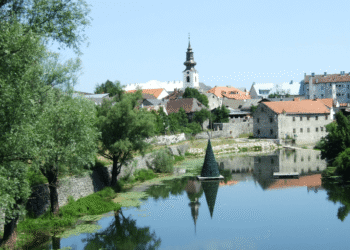 Je li Hrvatska minsko polje otpada?